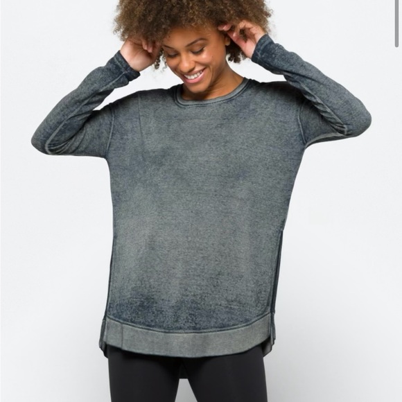 Burn out crew neck tunic. Thread 4 Thought. High-low style w/ split sides. - Picture 2 of 4
